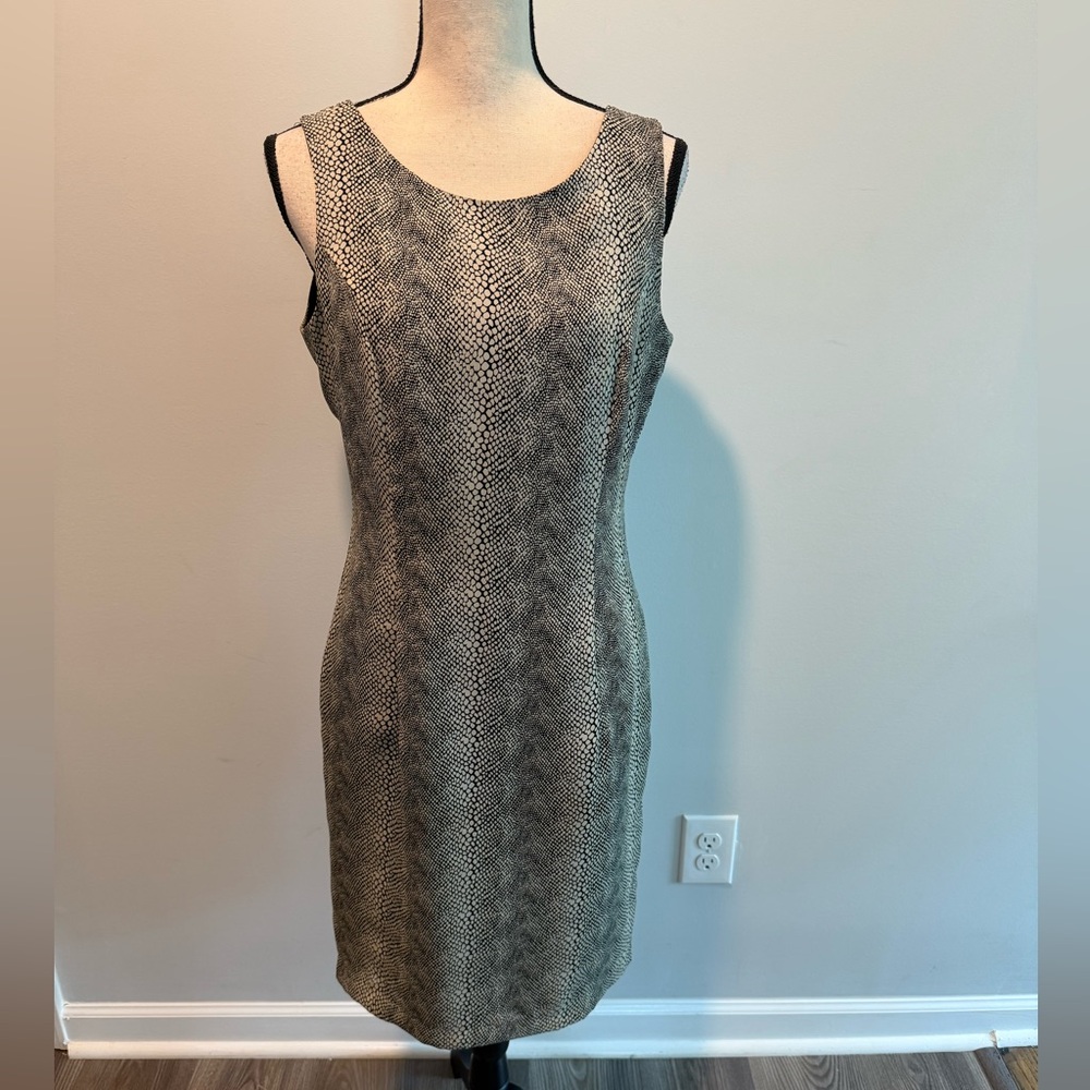 Joseph Ribkoff Snake Print Sleeveless Sheath Dress Women’s size 6 Lined
